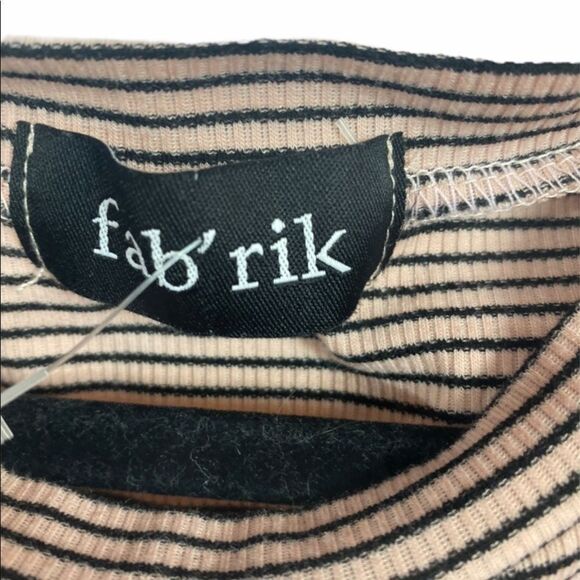 - Fab’rik Women’s Cold shoulder top size Sma… - Picture 4 of 8